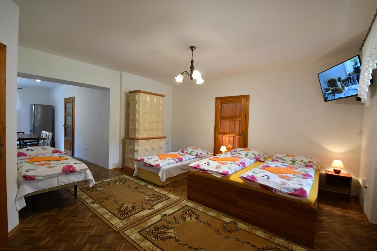 Ubytovanie Dita Červený Kláštor Exterior foto