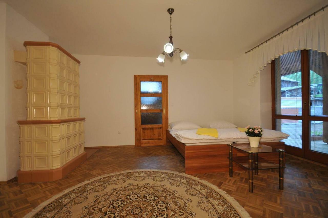 Ubytovanie Dita Červený Kláštor Exterior foto